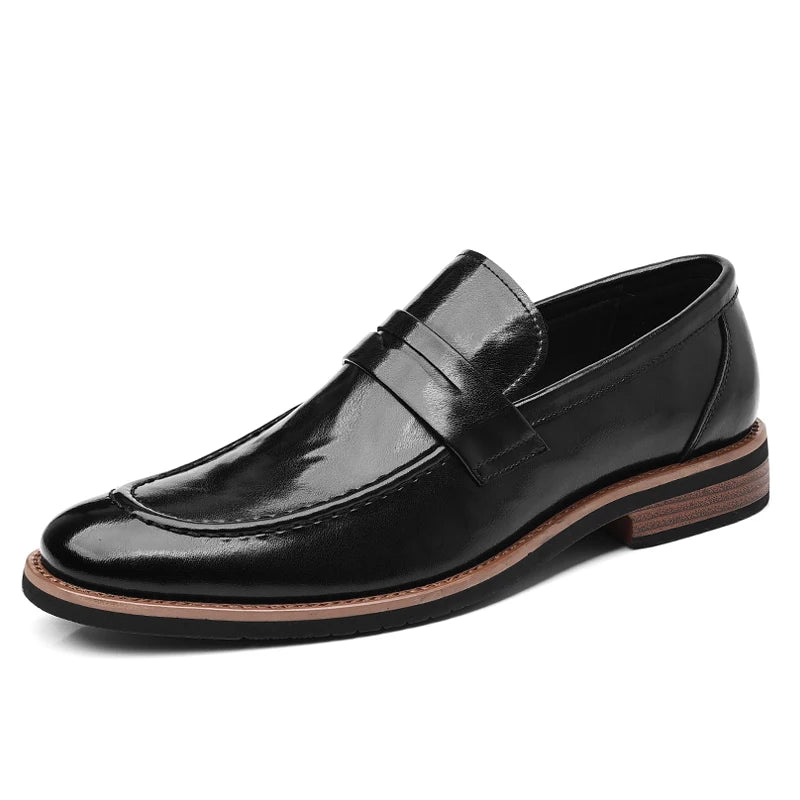 Lorenzo Split-Leather Pointed Loafer
